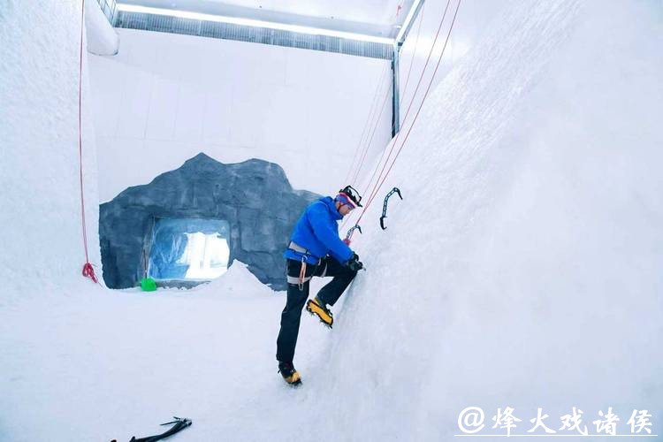 就在成都高新区！国内首家室内攀冰馆正式开业